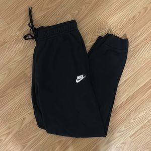 Women’s Black Nike Sweatpants Medium